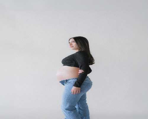 孕早期补钙指南：何时需要钙片与饮食建议